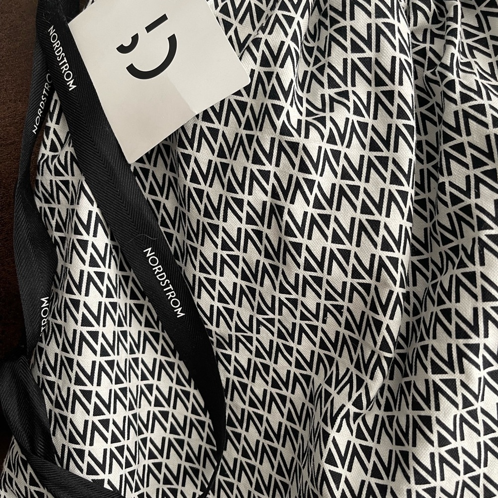 Nordstrom Large 27X31" Duffle Bag. NWT